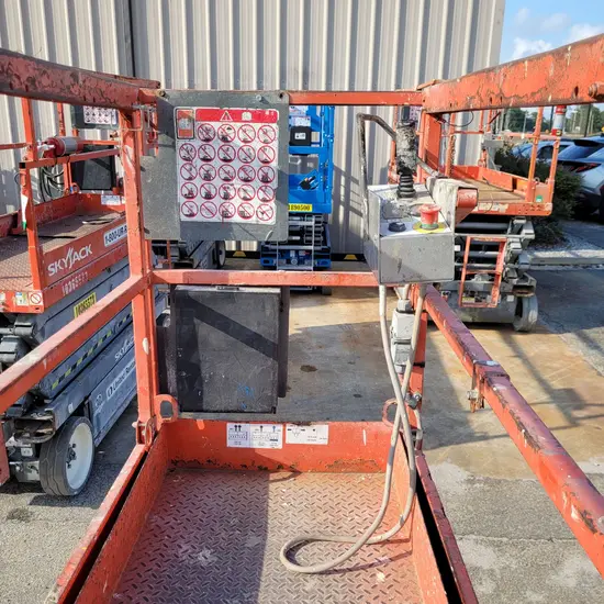 2016 Skyjack SJIII3219 Scissor Lift