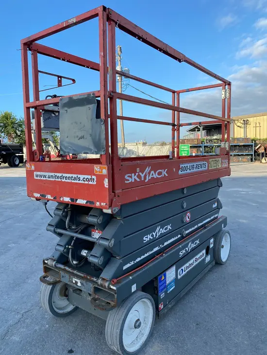 2018 Skyjack SJIII3226 Scissor Lift