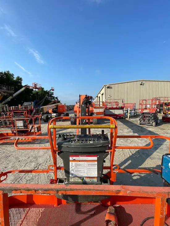 2017 JLG 860SJ Boom Lift