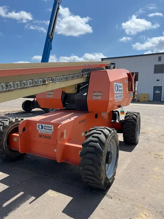 2017 JLG 660SJ Boom Lift