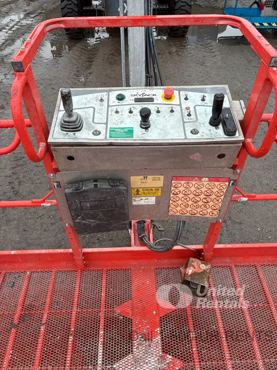 2015 Skyjack SJ63AJ Articulating Boom Lift