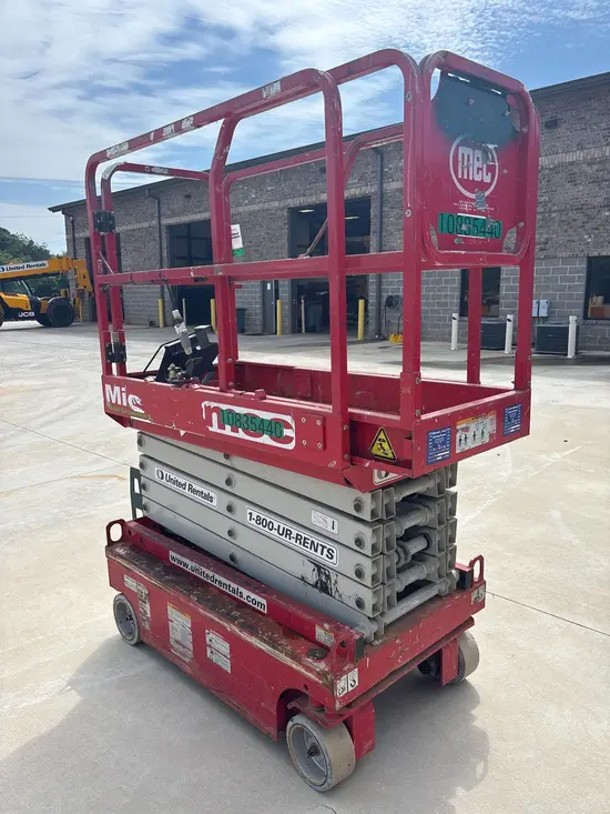 2019 MEC MICRO 19 Scissor Lift