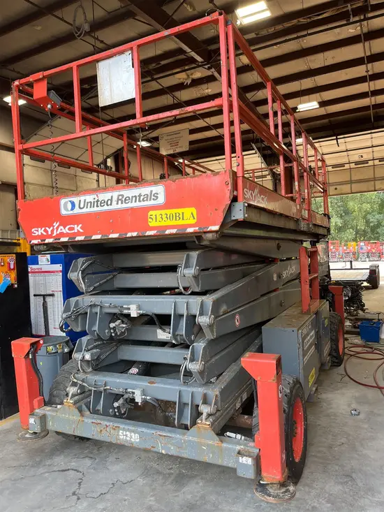 2017 Skyjack SJ9250RT Rough Terrain Scissor Lift