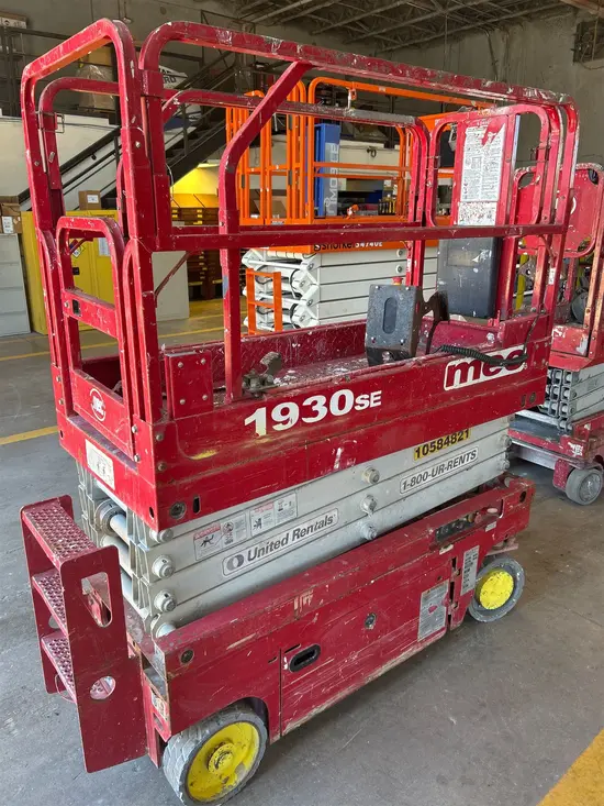 2017 MEC 1930SE Scissor Lift