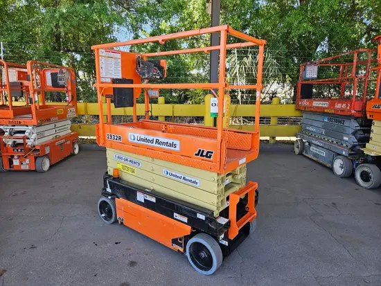 2018 JLG 1932R Scissor Lift