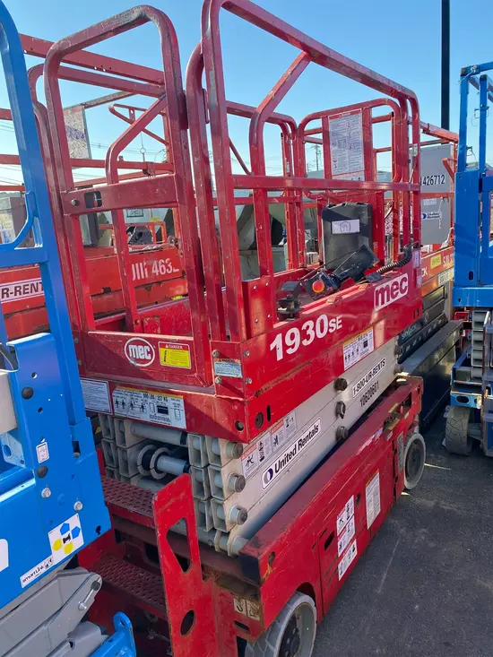 2017 MEC 1930SE Scissor Lift