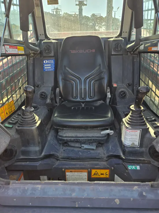 2022 Takeuchi TL12V2-CR Track Loader
