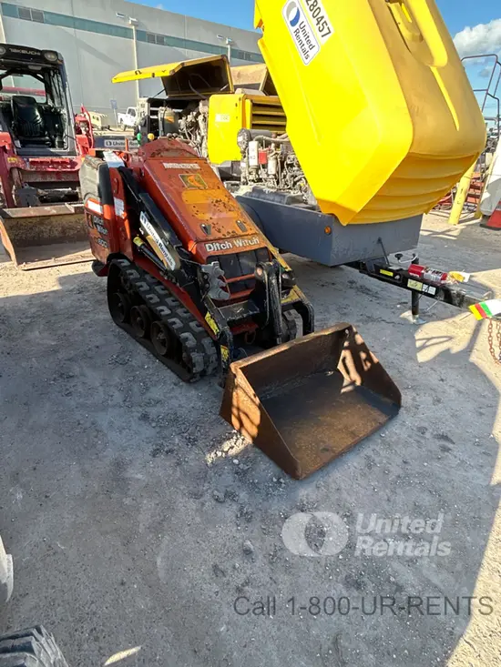 2020 Ditch Witch SK600 Track Loader