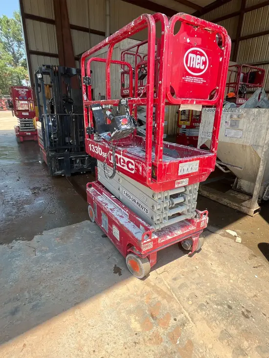2017 MEC 1330SE Scissor Lift