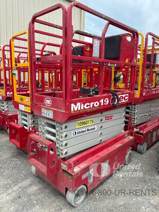 2019 MEC MICRO 19 Scissor Lift