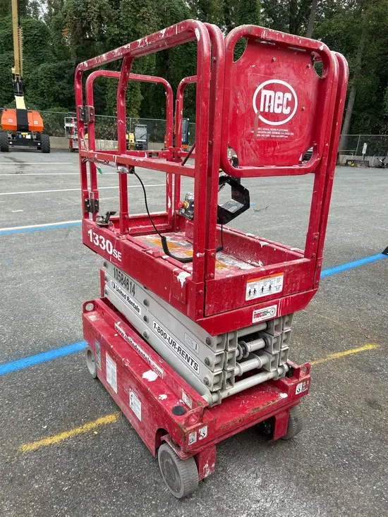 2017 MEC 1330SE Scissor Lift