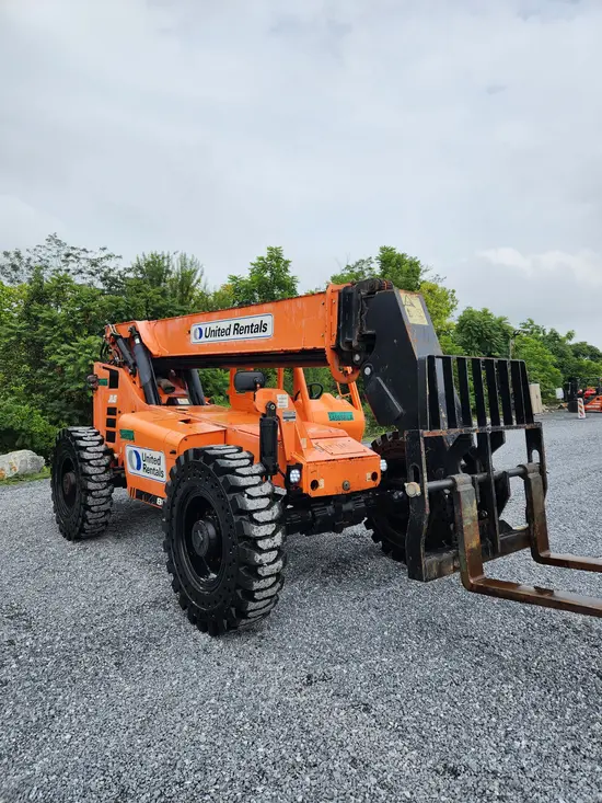 2017 SKYTRAK 8042 Forklift