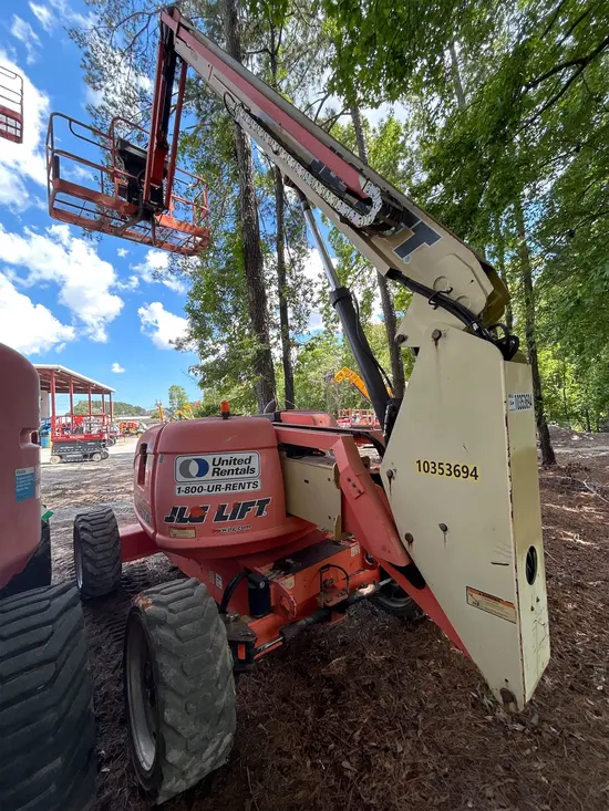 2015 JLG 600AJ Articulating Boom Lift