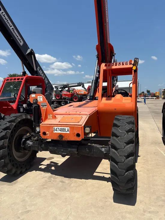 2017 SKYTRAK 8042 Forklift