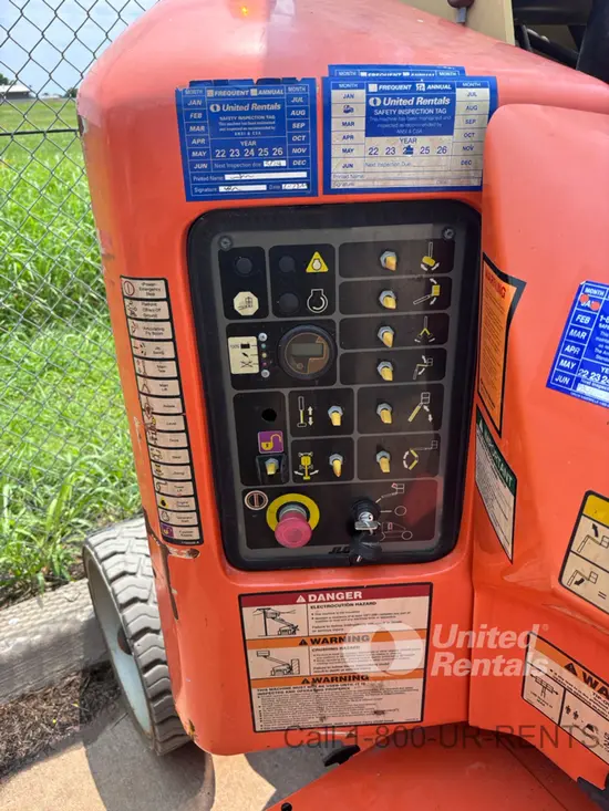 2018 JLG E400AJPN Articulating Boom Lift