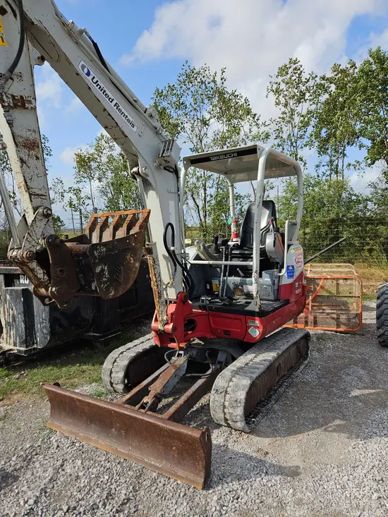 2019 Takeuchi TB235-2R Mini Excavator