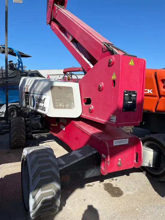 2017 MEC 60J-E Boom Lift