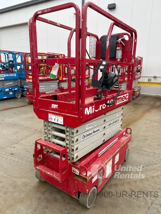 2018 MEC MICRO 19 Scissor Lift