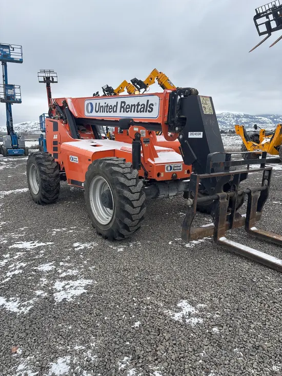 2017 SKYTRAK 8042 Forklift