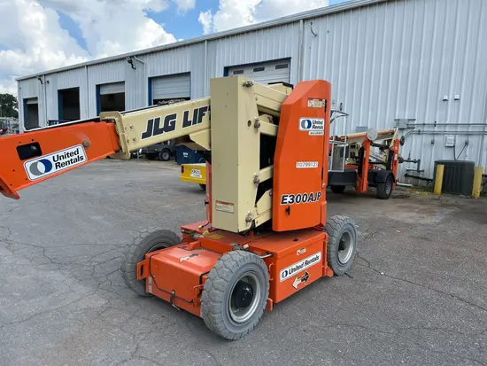2018 JLG E300AJP Articulating Boom Lift
