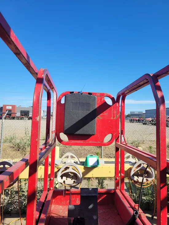 2018 MEC MICRO 19 Scissor Lift