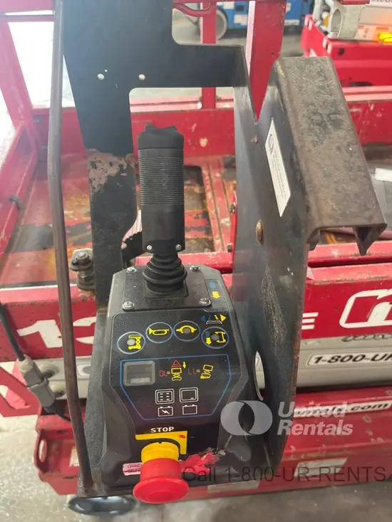 2017 MEC 1330SE Scissor Lift