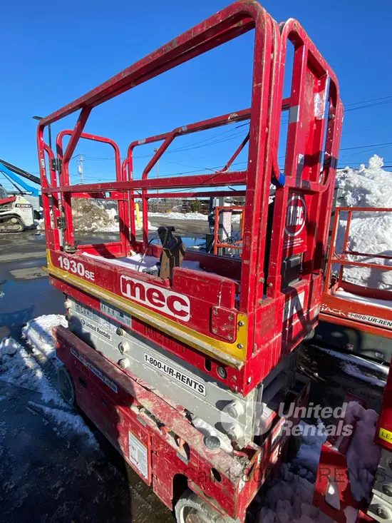 2017 MEC 1930SE Scissor Lift