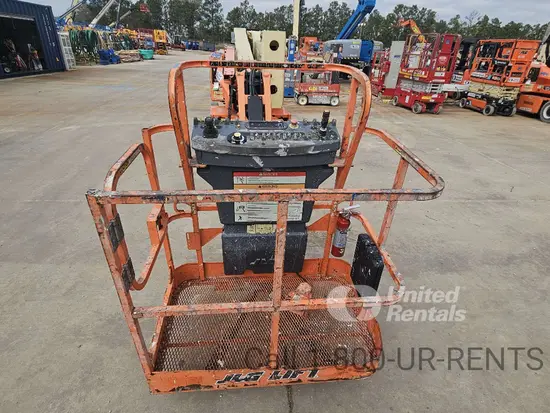 2016 JLG E400AJPN Articulating Boom Lift