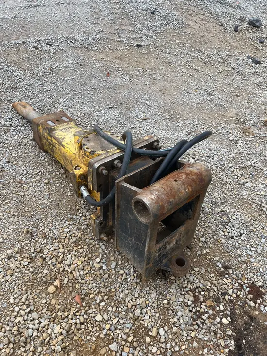 2021 Epiroc SB 452 Attachment
