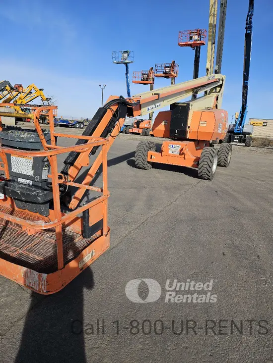 2017 JLG 800AJ Articulating Boom Lift