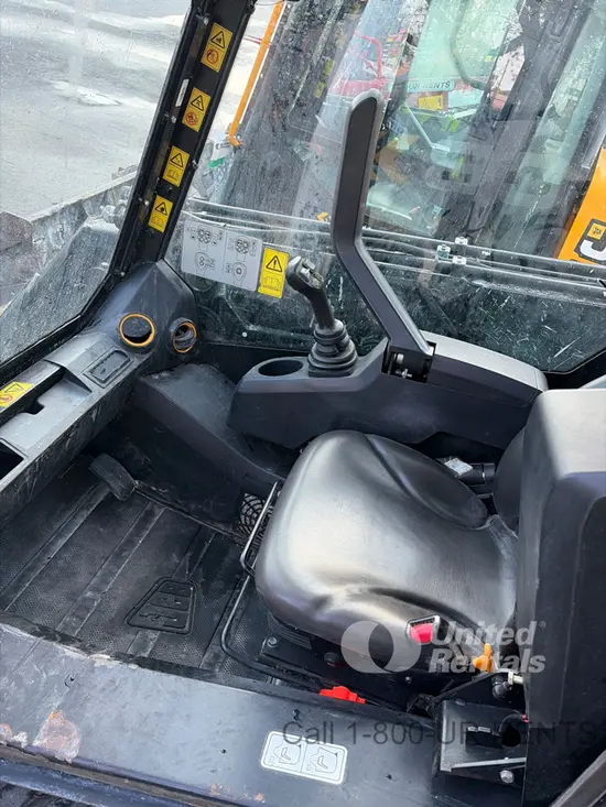 2022 JCB 3TS-8T Track Loader