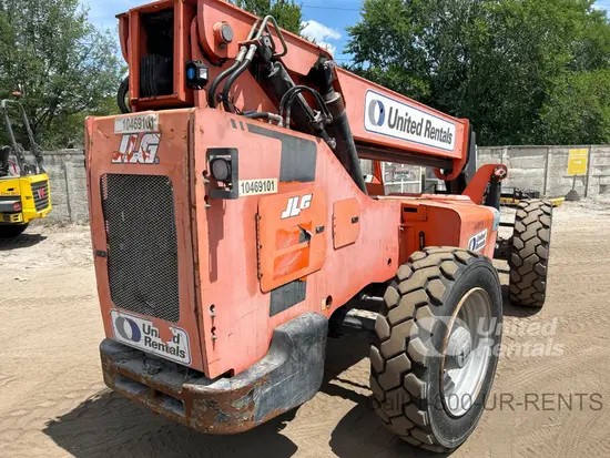 2016 SKYTRAK 8042 Forklift