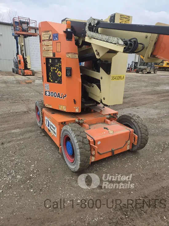 2016 JLG E300AJP Articulating Boom Lift