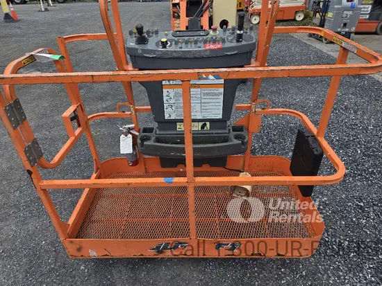 2016 JLG E450AJ Articulating Boom Lift