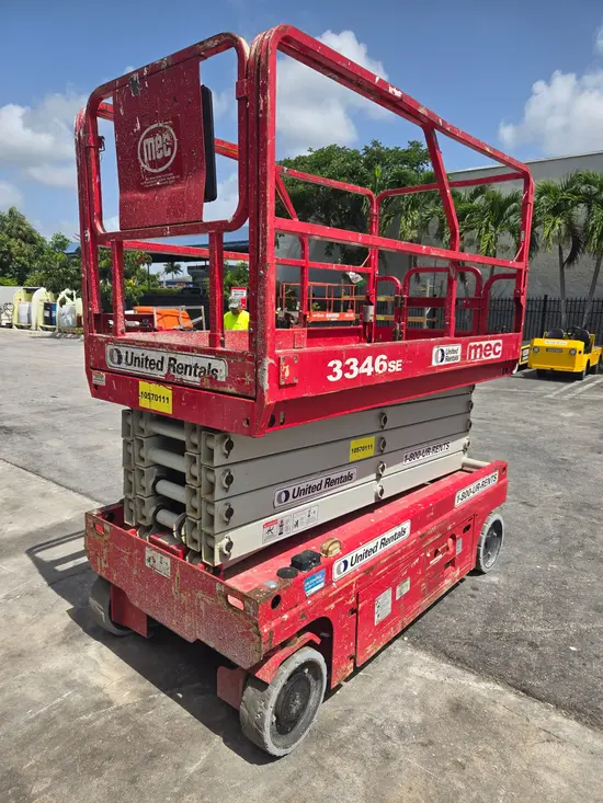 2017 MEC 3346SE Scissor Lift