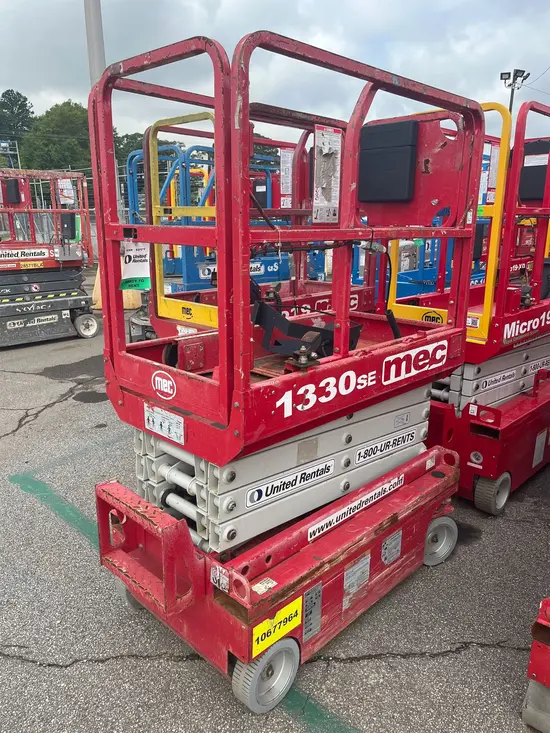 2017 MEC 1330SE Scissor Lift