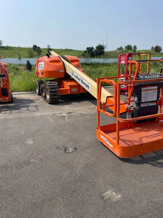 2013 JLG 400S Boom Lift