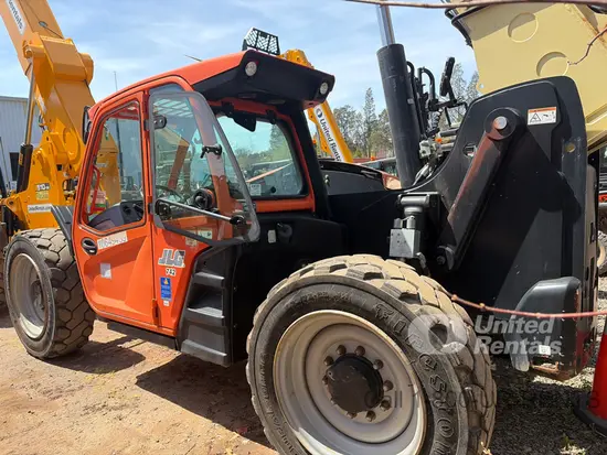 2017 JLG 742 Forklift