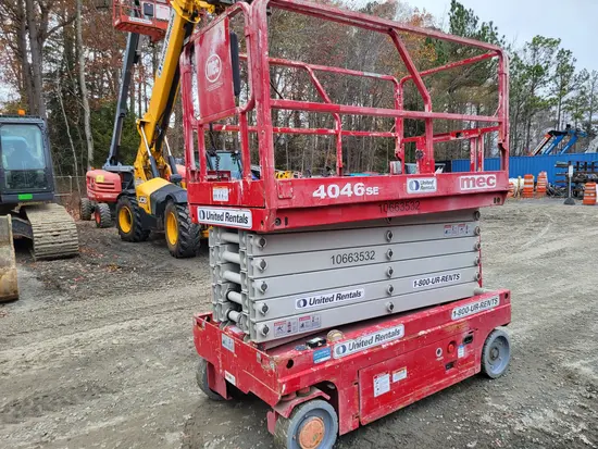 2017 MEC 4046SE Scissor Lift