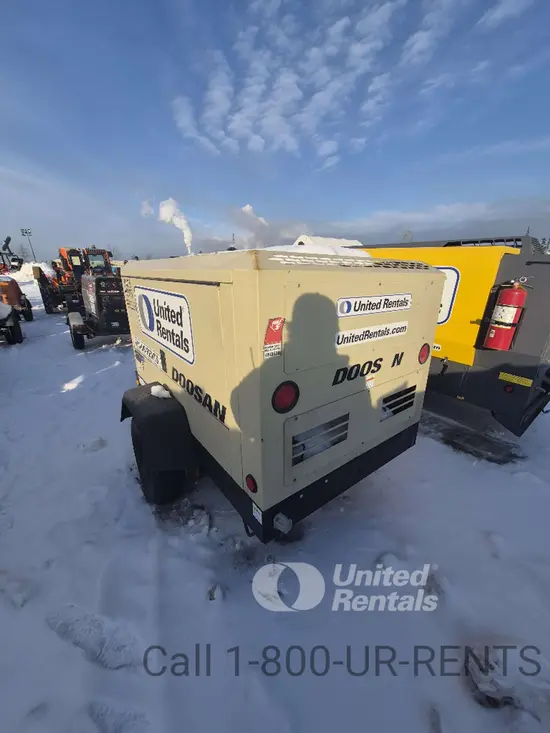 2021 Doosan P425/HP375WCU Air Compressor