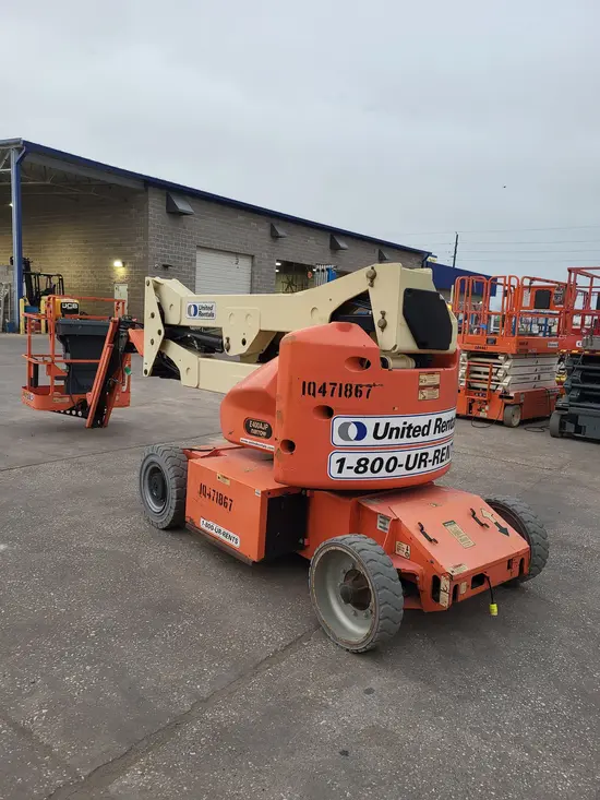 2016 JLG E400AJPN Articulating Boom Lift