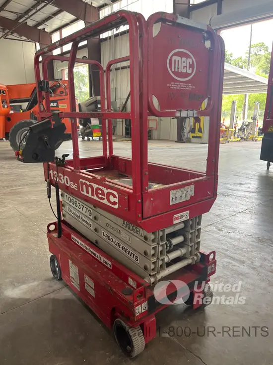 2017 MEC 1330SE Scissor Lift