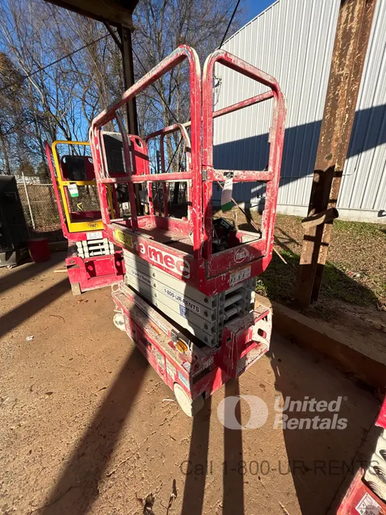 2019 MEC MICRO 19 Scissor Lift