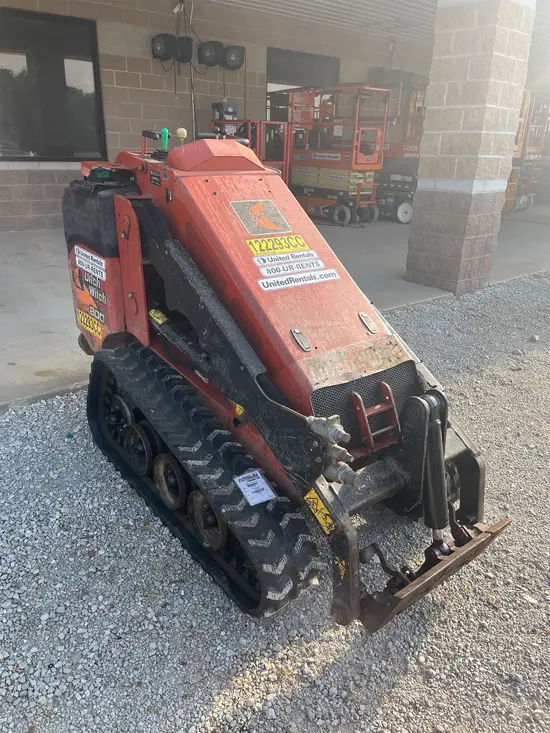 2021 Ditch Witch SK800 Track Loader