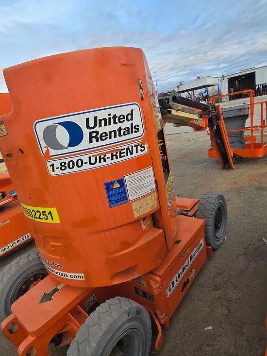 2017 JLG E300AJP Articulating Boom Lift
