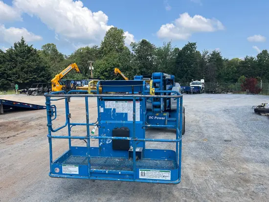 2017 Genie Z-45/25J DC Articulating Boom Lift