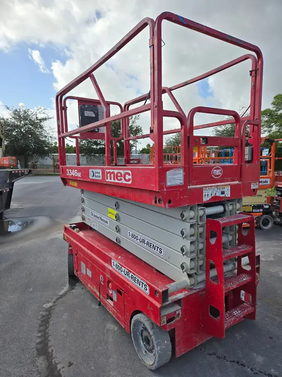 2017 MEC 3346SE Scissor Lift
