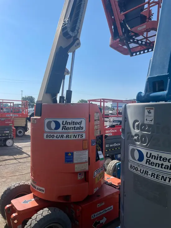 2018 JLG E300AJP Articulating Boom Lift