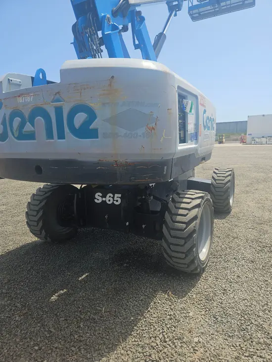 2017 Genie S-65 Boom Lift