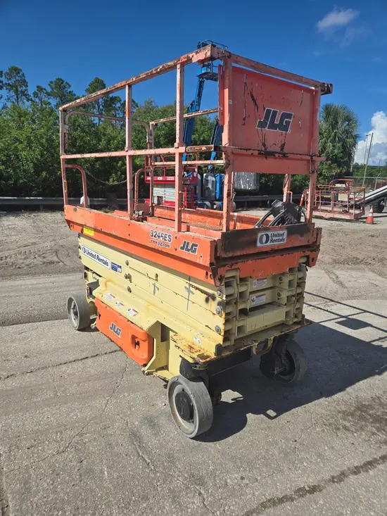 2016 JLG 3246ES Scissor Lift